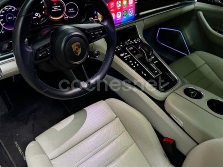 PORSCHE Panamera 4 EHybrid Platinum Edition